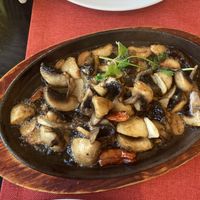 Sizzling garlic mushrooms   at Great Asia in Lanzarote