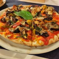 Pizza with fresh mushrooms - without cheese at LUA in Santa Susanna