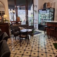 Indoor at Simply Raw Bakery and Bistro in Vienna