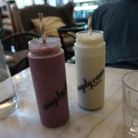 Watered down blueberry and banana mylkshakes at Simply Raw Bakery and Bistro in Vienna