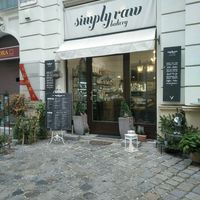 Outside at Simply Raw Bakery and Bistro in Vienna