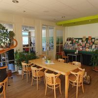  at Lesecafe Anstandig essen in Erlangen