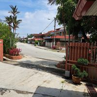 Parking at Happy Farm - 开心农场  in Simpang Ampat