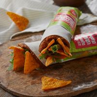 Cig köfte wrap mit Doritos at Oses Cig Köfte - Praterstern in Vienna