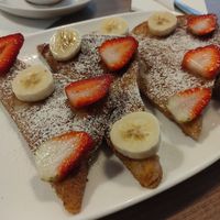 Vegan french toast at Cafe Unido - Via Argentina in Panama City