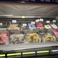 All of these options are plant based vegan  #Veganuary at Gelato and Angels in Manhattan Beach