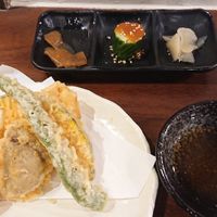 Set menu sides (veggy tempura, pickled radish, cucumber and? [already tried the brown one]) at Hoshina 穗科 - Da'an District in Taipei