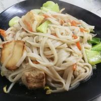 steamed rice noodles with hericium mushrooms and veggies. at Fuxing Tai Yue Sushi Guan - 福幸台越素食館  in Hualien