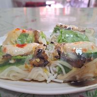 Fresh spring rolls with mock shrimp at Fuxing Tai Yue Sushi Guan - 福幸台越素食館  in Hualien