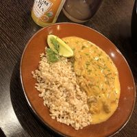 Happy chicken in mango sauce  at La Huella Vegana - ES Visuals in Andorra La Vella