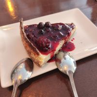Vegan cheesecake at La Huella Vegana - ES Visuals in Andorra La Vella