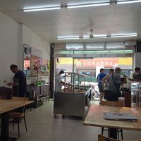 The restaurant, with plenty of seating at Tianyi - 天一素食館 in Chiayi