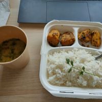  at Nikkis Canteen in Custoias