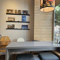 Inside at PictureYourCity Cheesecake & Gallery in Dusseldorf