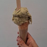 Pistachio ice cream at Artic Gelat Artesà in Vilanova I La Geltru