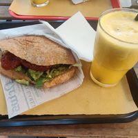  at Zumos Juicebar & Healthy Food in Rome