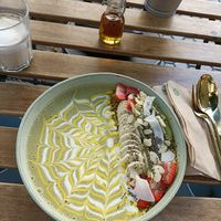 Heart-chakra bowl at Balino Yoga Café  in Sevilla