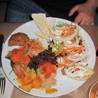 leckerer Teller at Le Grenier de Notre Dame in Paris