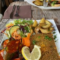 Seitan Schnitzel und Burger  at Le Grenier de Notre Dame in Paris