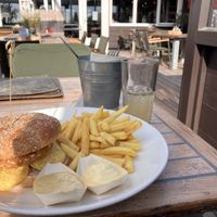 Avocado burger  at Strandpaviljoen De Branding in Midsland