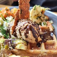Brunch plate (potato waffle, houmous, roasted vegetables) at Terter in Brussels