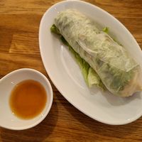 Summer roll at Vegebowl in Paris