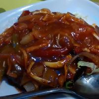 Faux-fish and fried vegetables at Vegebowl in Paris