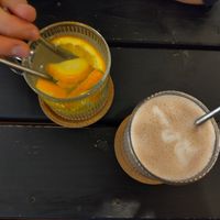 Frischer Orangen-Tee und Heiße Schokolade at NEĀ The Deli & Urban Concept Store in Bochum