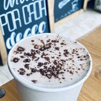 Chocolate caliente con leche de almendra  at Andariego! in Salento