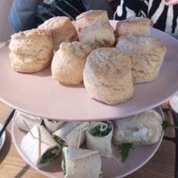 high tea at Gebakswinkel Bloem in Weert