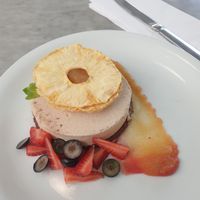 Tarta con coco y chocolate at Quinoa in Las Condes