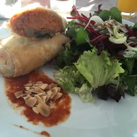 Oroño vegano: almond ricotta, dried tomatoes, spinach and mushrooms at Quinoa in Las Condes