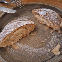 Eis-sandwich (snicker) at SIGGIS v/gan burger & co in Munich