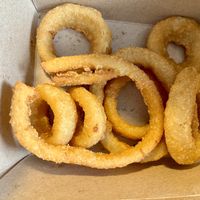 Onion Rings  at SIGGIS v/gan burger & co in Munich