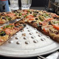 Vegan cheese pizza!  at Pizza Sun in Chatan