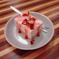 Raw Vegan Lychee Cake at Yu Dei 余地 in Kowloon