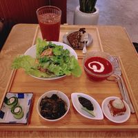 "Fusion East meet West" Raw Set by Chef Tina Barrat at Yu Dei 余地 in Kowloon