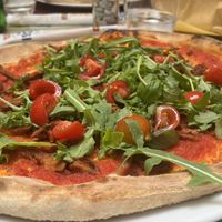 Pulled-BBQ aus Kichererbsen mit Rucola  at Bella Napoli in Riva Del Garda
