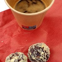 Double espresso, vegan chocolate balls at Big Lake Coffee Roasters, CoffeeBar & Barista Butik in Ostersund