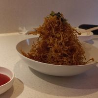 Montaña de vegana de champiñones Enoki at Tae Tae Tae (태태태) in Busan