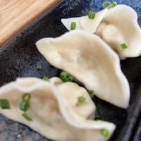 Maultäschchen mit Sojadip  at Isst Balance  in Titisee-neustadt