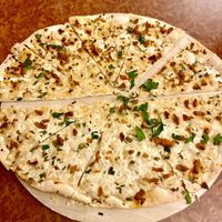 Flammkuchen mit veganem Speck und Zwiebeln  at Die Sonnenuhr in Zeltingen