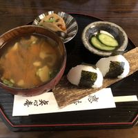 Soup, shio musubi (salted rice balls) and vegetables in soy sauce   at Tenshin-an in Kamakura