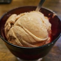 Ice cream at The White Hart Inn in Brecon