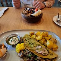  at Morgentau. in Barcelona