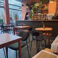  at Morgentau. in Barcelona