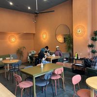 Le local  at Morgentau. in Barcelona