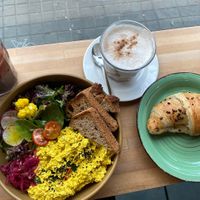 Scrambled Tofu, Chocolate Croissant, Chai Latte, Fresh Made Berry Lemonade #Veganuary at Morgentau. in Barcelona