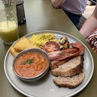   at Morgentau. in Barcelona