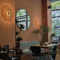  at Morgentau. in Barcelona